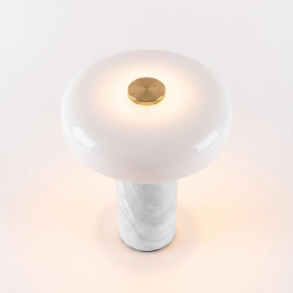 Lámpara de mesa LED en mármol Nova